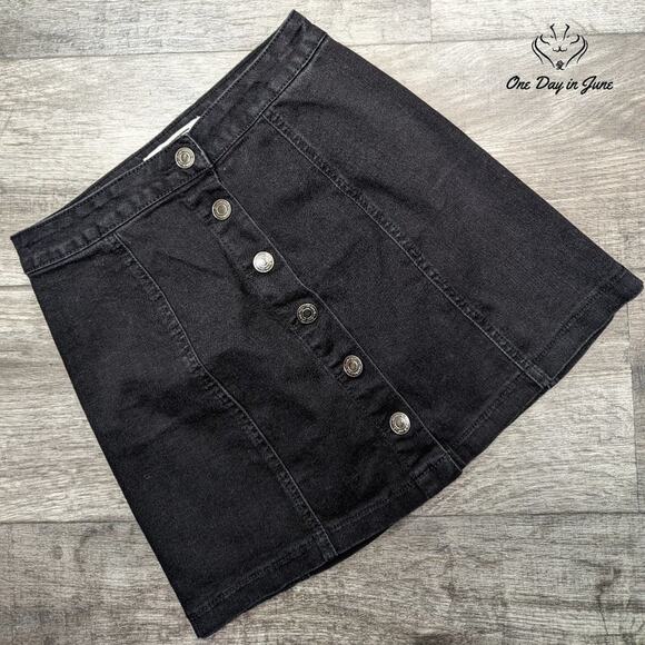 Papaya Dresses & Skirts - Papaya High Rise Denim Mini Skirt Size S